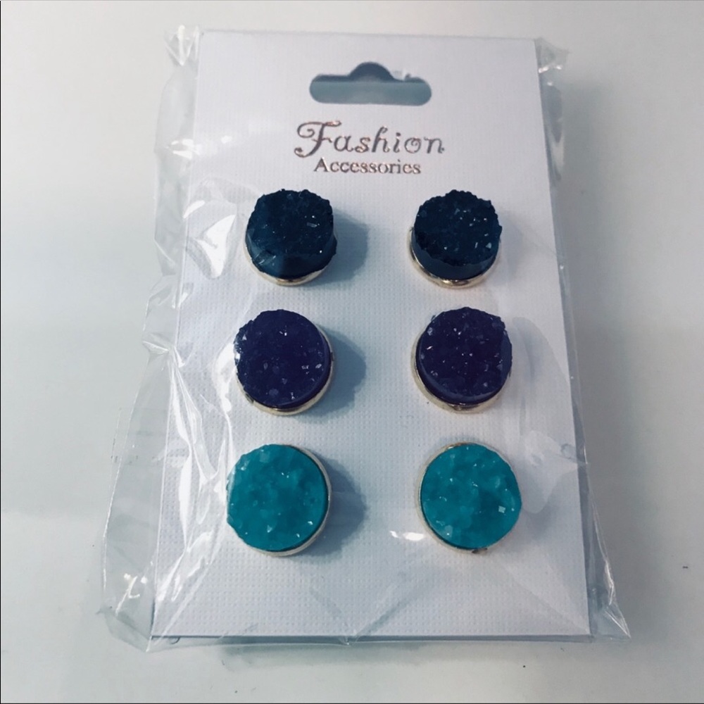 9 pairs of druzy style post earrings - Picture 3 of 3